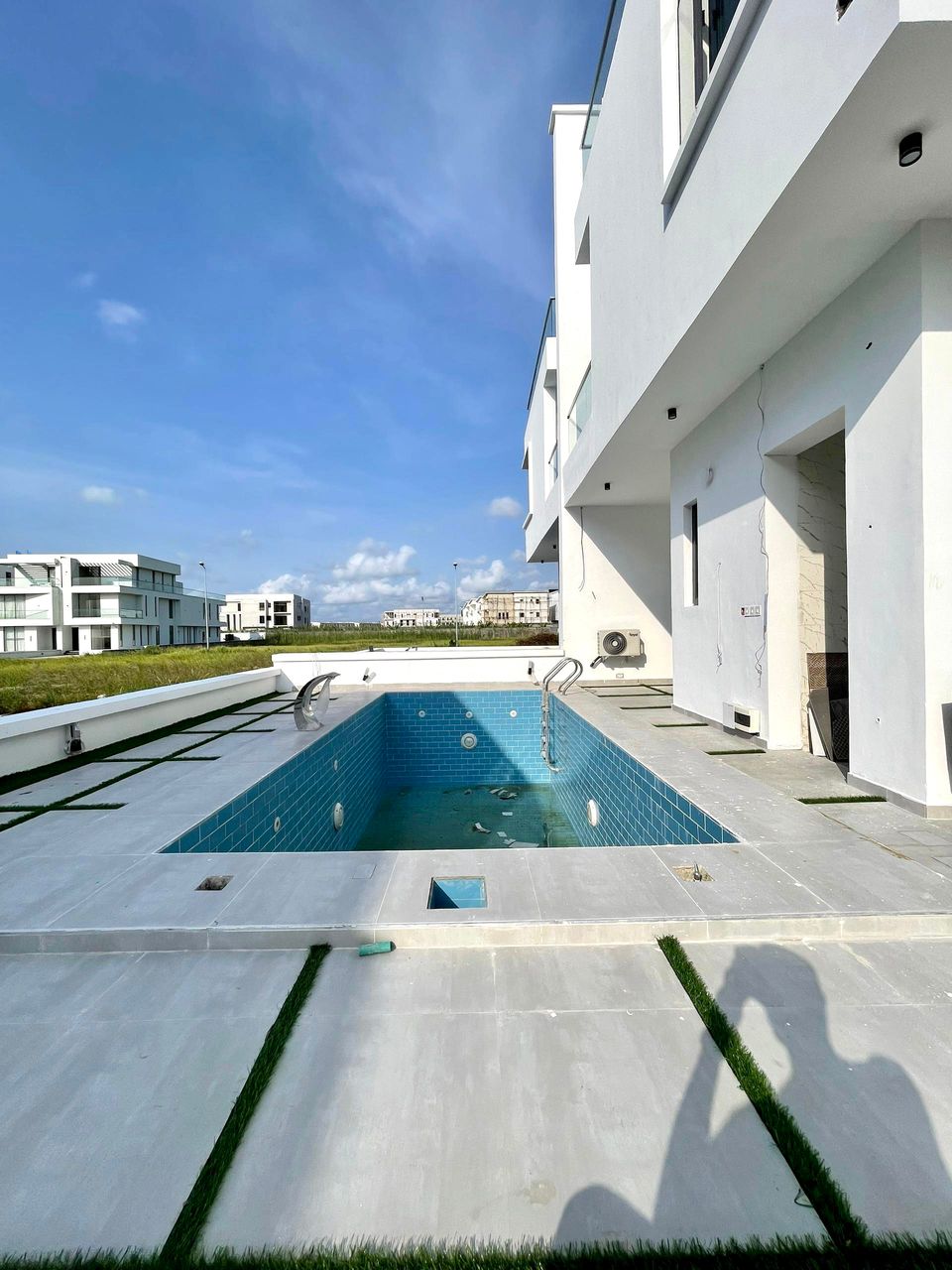 5BEDROOM SEMI DETACHED DUPLEX FOR SALE image 3