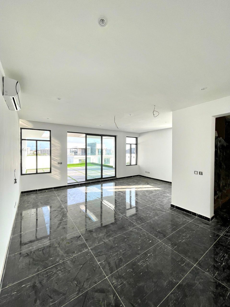 5BEDROOM SEMI DETACHED DUPLEX FOR SALE image 7