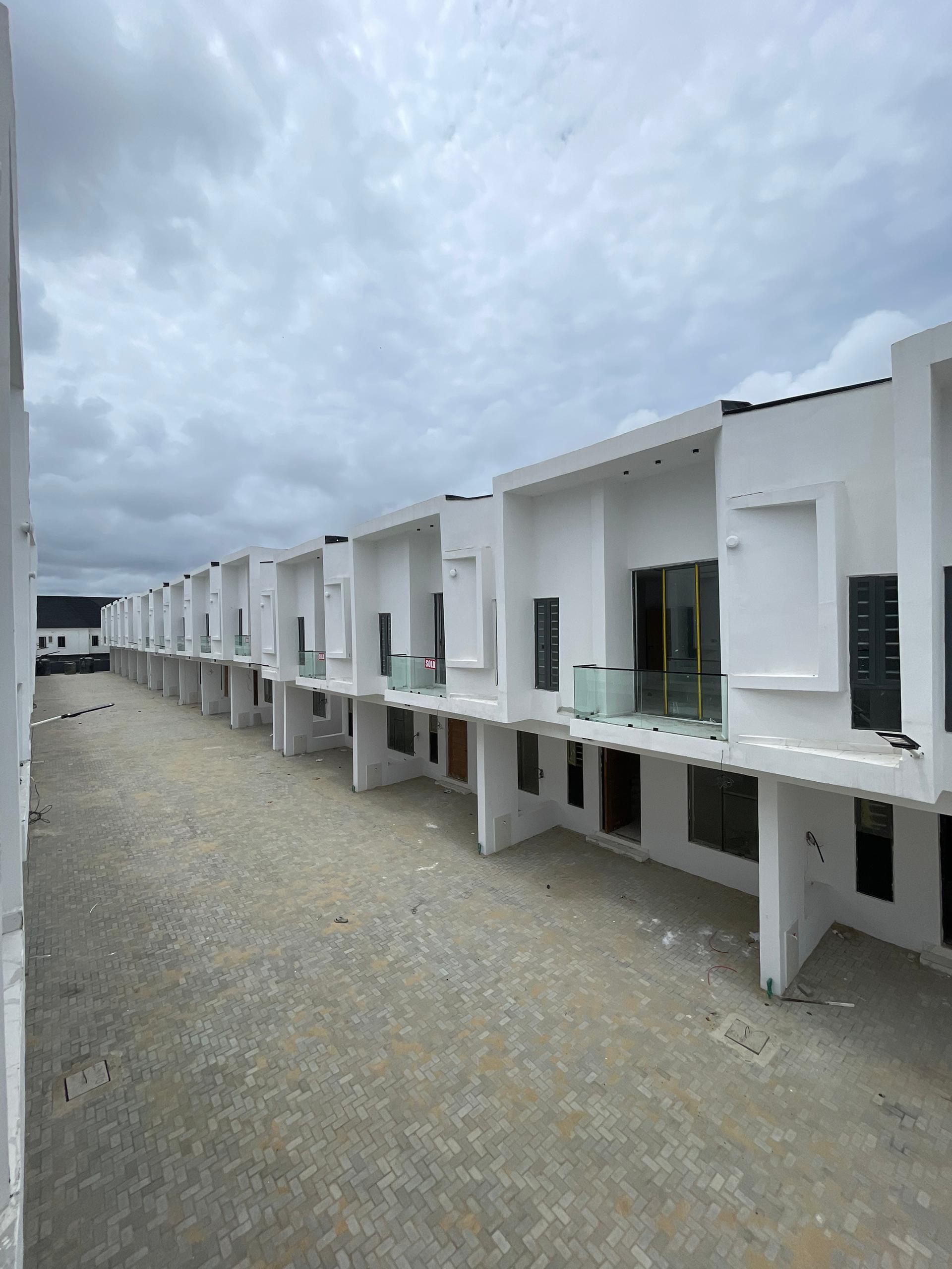 4BEDROOM TERRACE DUPLEX FOR SALE image 4