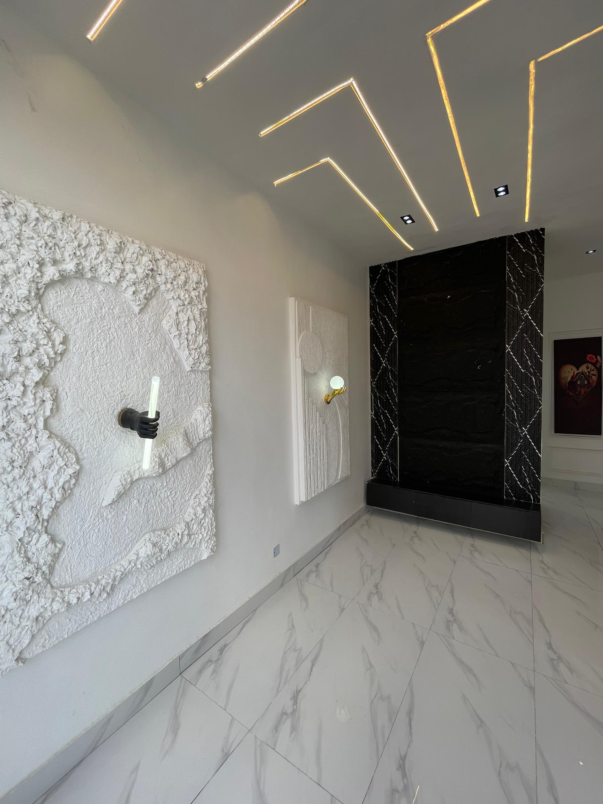 4BEDROOM FULLY DETACHED DUPLEX FOR SALE image 4