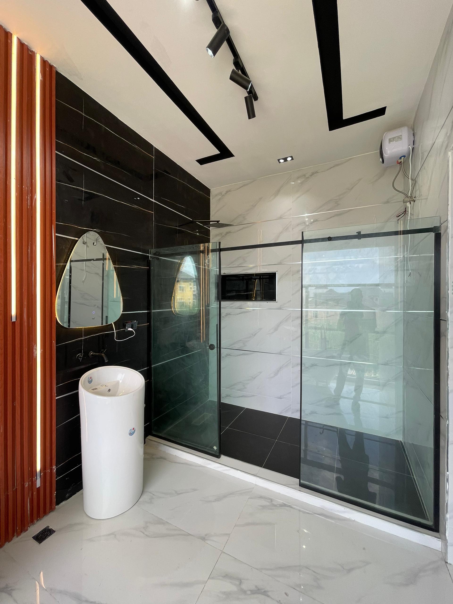 4BEDROOM FULLY DETACHED DUPLEX FOR SALE image 7