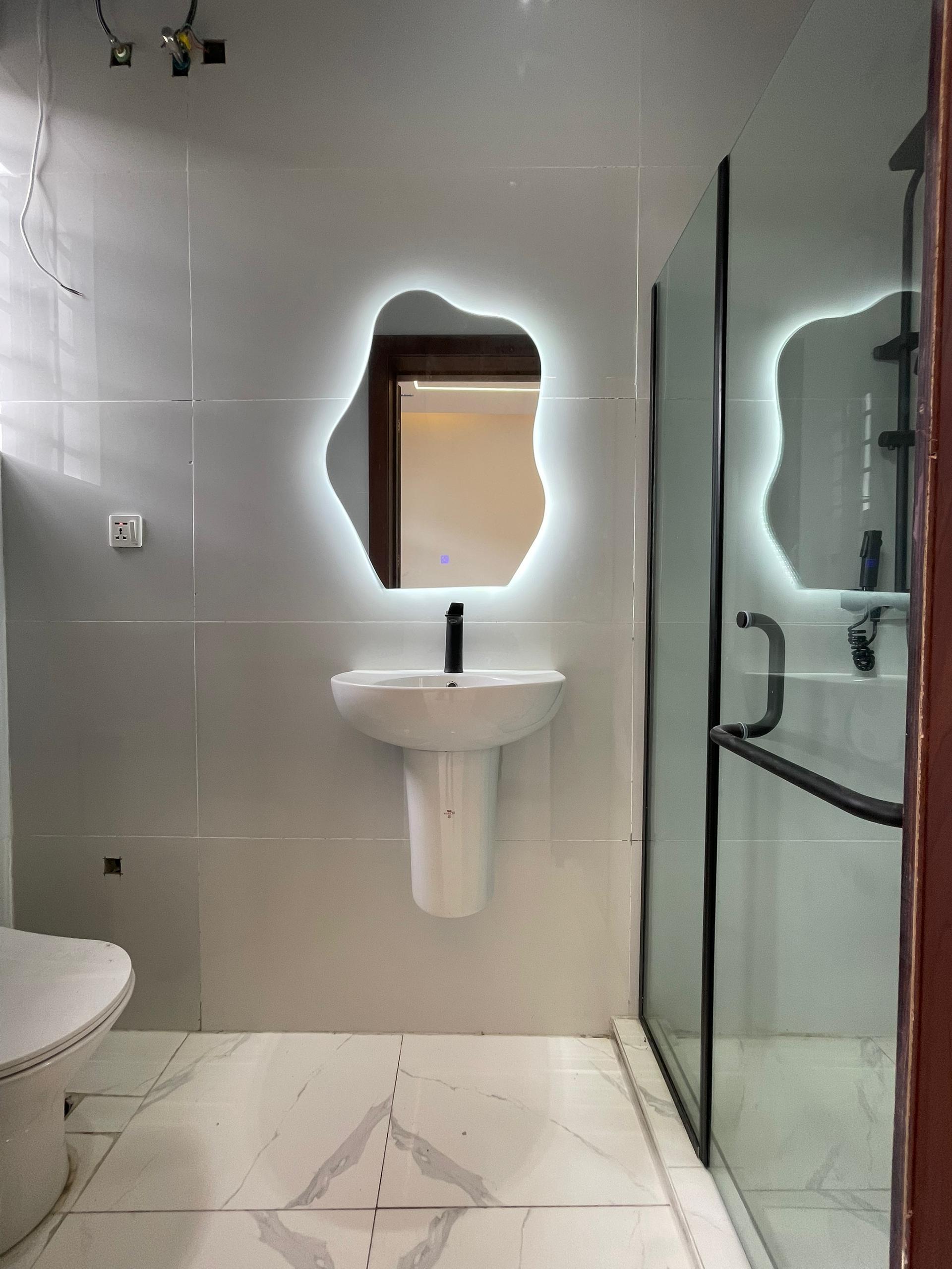 NICELY BUILT 2 BEDROOM APARTMENT IN A NICE LOCATION image 10