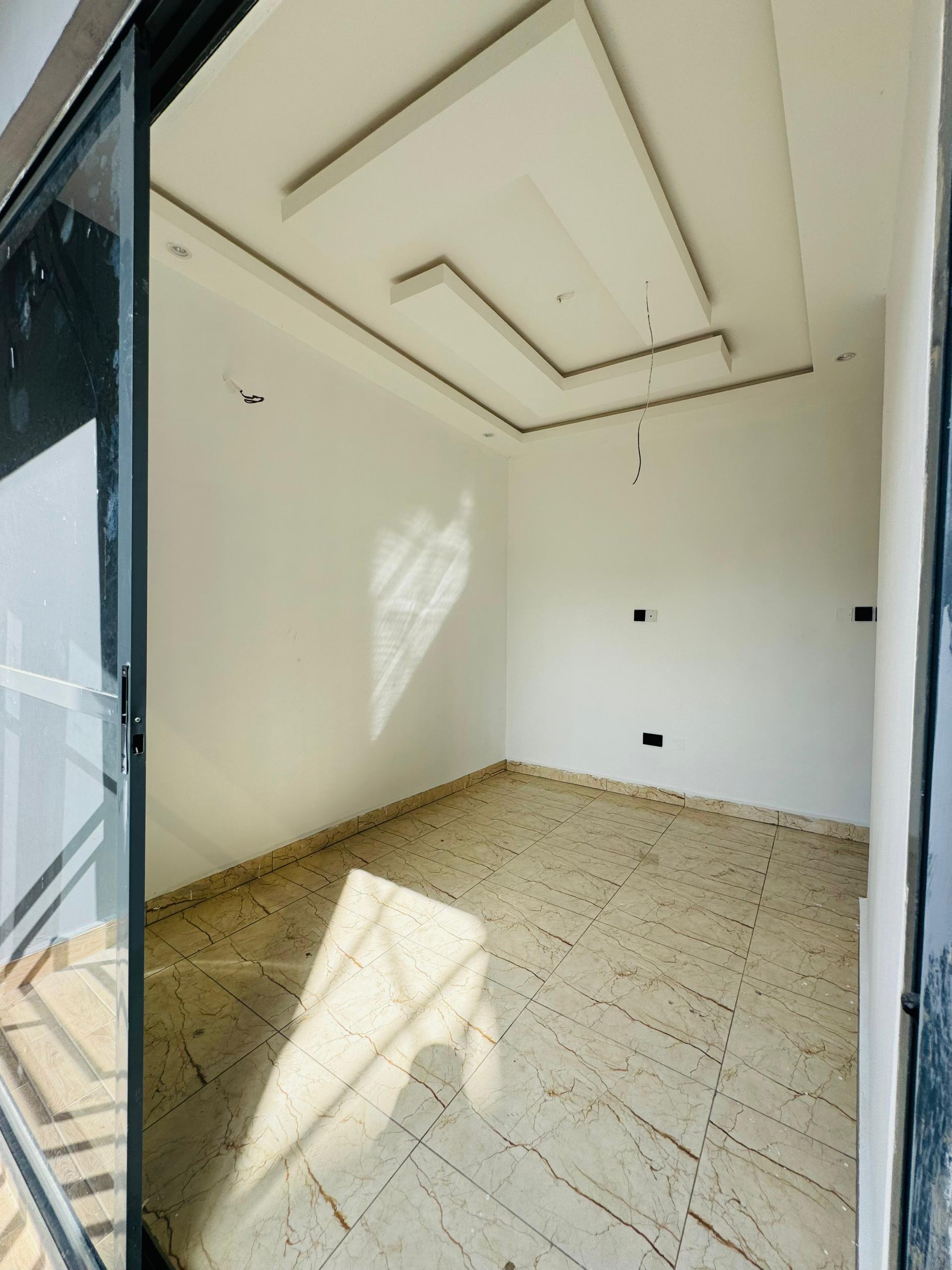 4BEDROOM SEMI DETACHED DUPLEX FOR SALE image 4