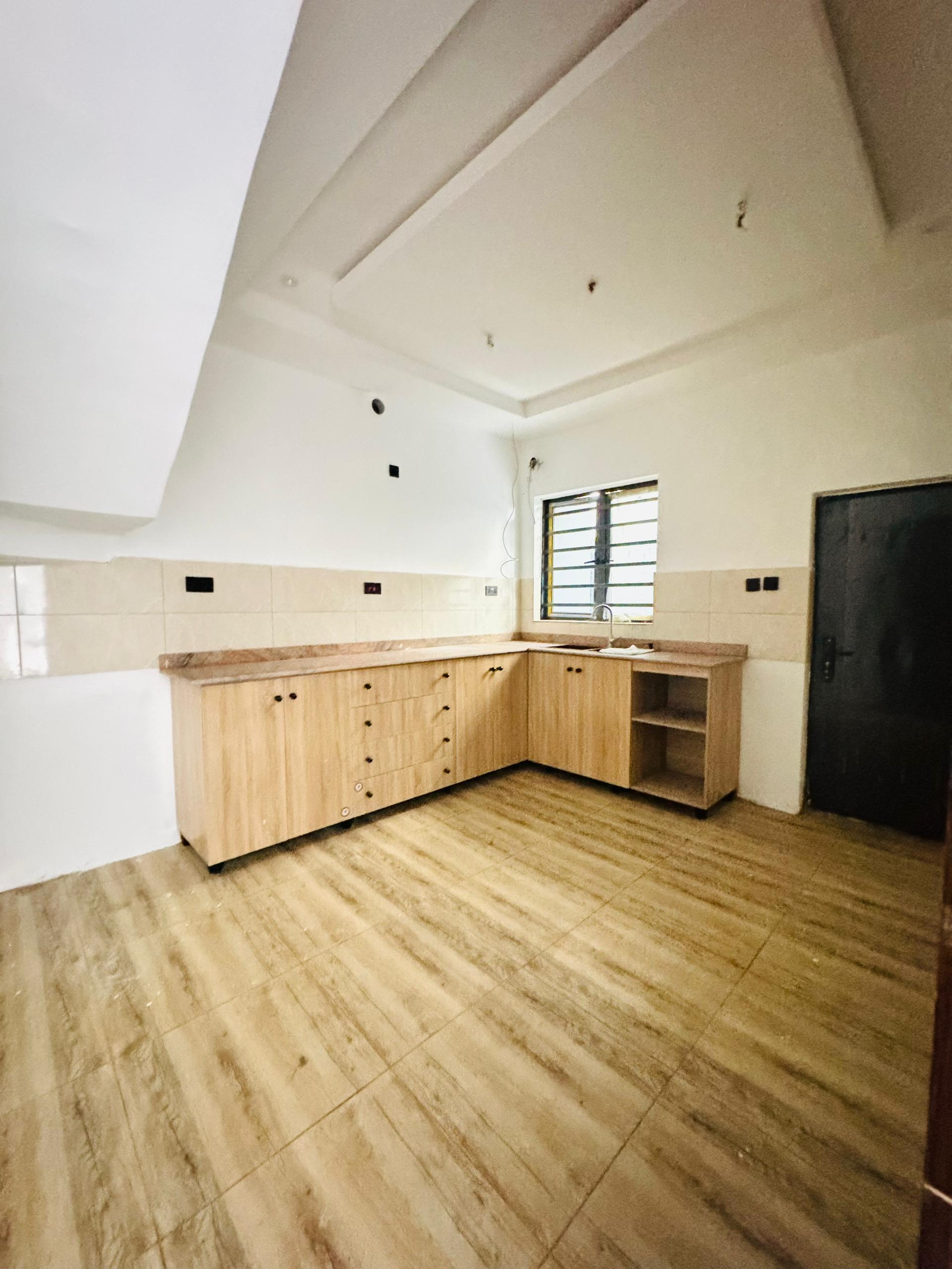 4BEDROOM SEMI DETACHED DUPLEX FOR SALE image 6